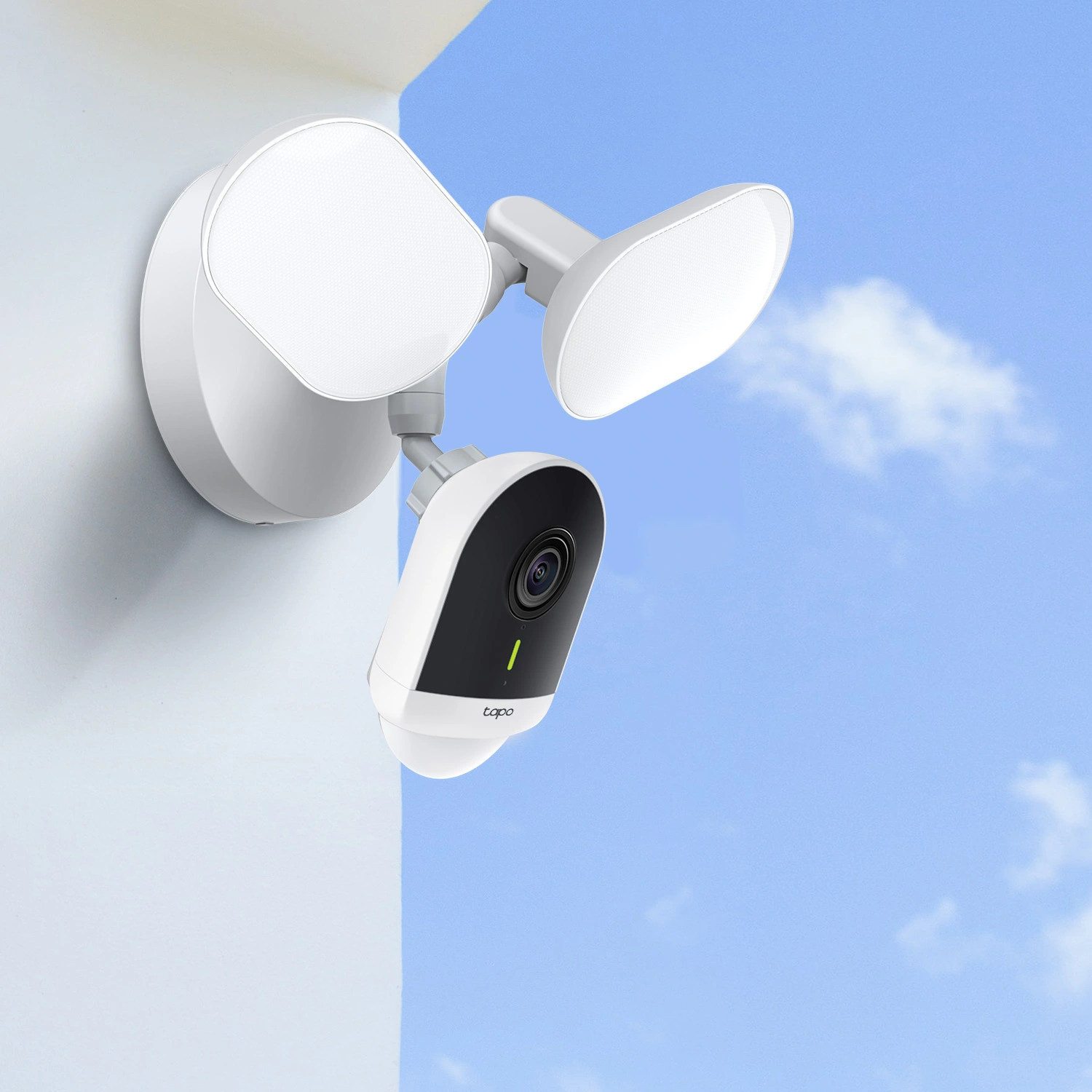TP-LINK Tapo TC55 Smart Floodlight Security Camera - White Outdoor; 2k Resolution; WiFi Connectivity; AC Hard Wired Powered image 3