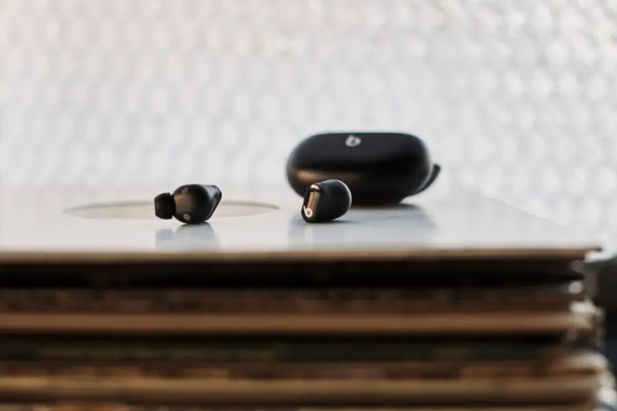 Beats - Studio Buds Totally Wireless Noise Cancelling Earbuds - Black image 9