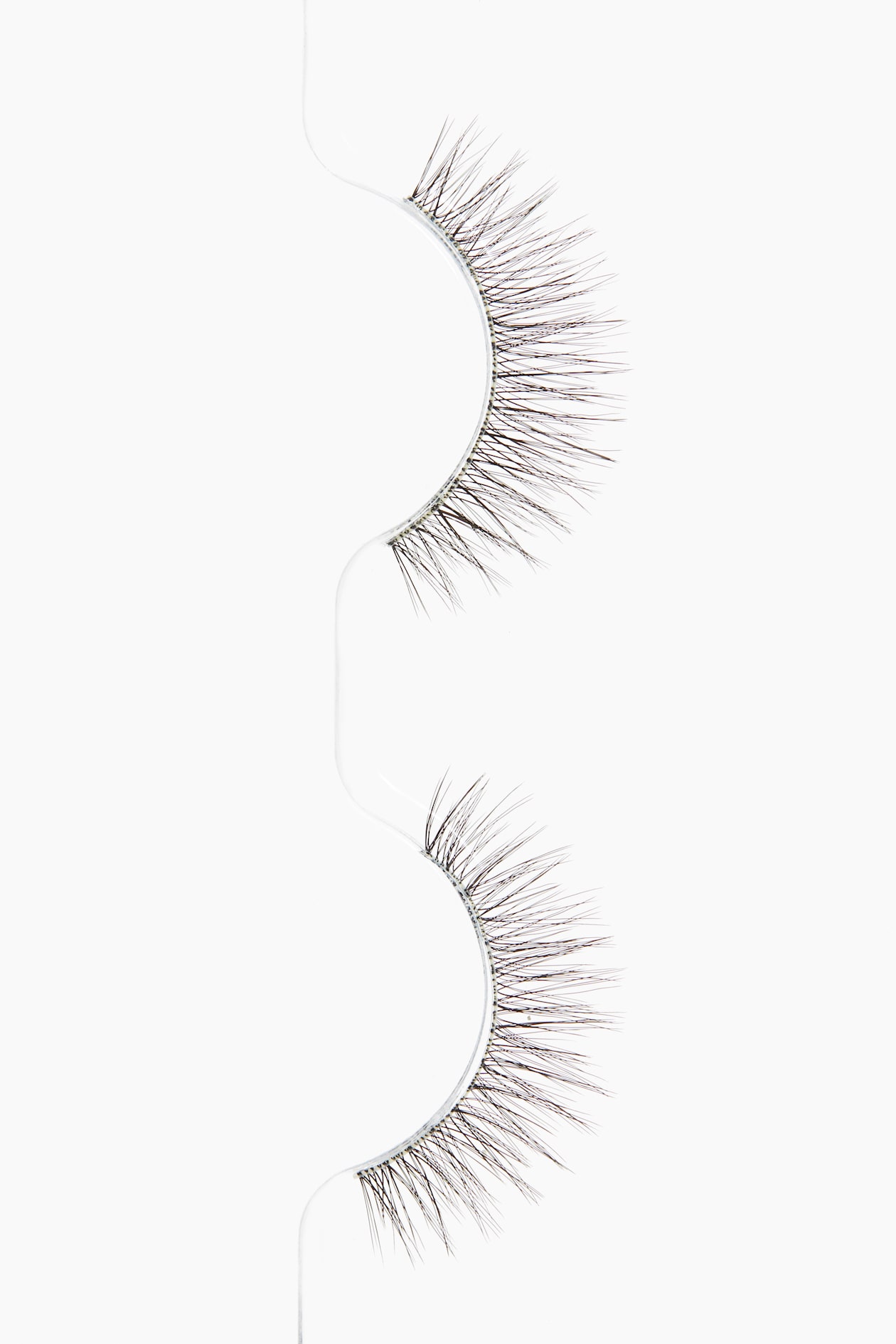 False Eyelashes image 3