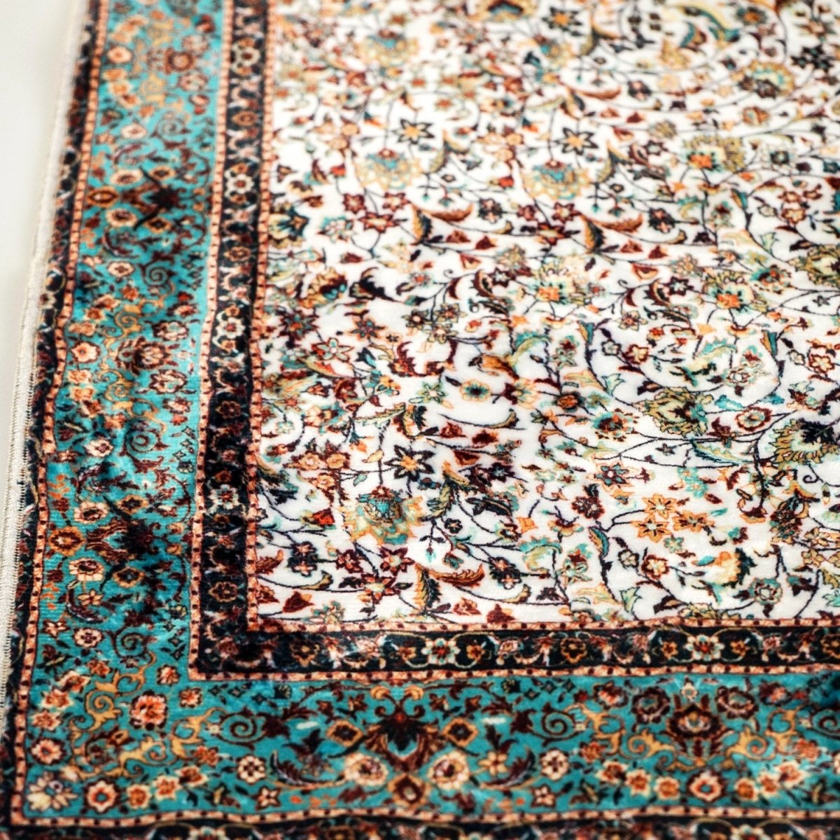 Islamic Prayer Rugs - Aqua & Beige Ornate Design image 4