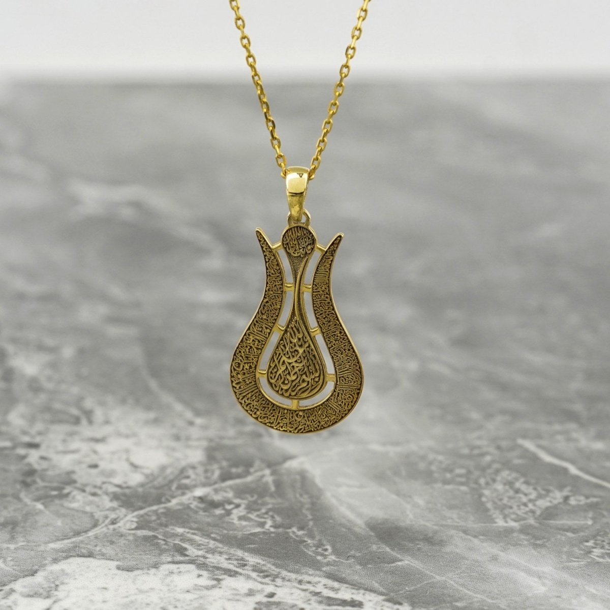 Ayatul Kursi Islamic Jewelry in Tulip Shaped Design - 18K Gold Plated Silver Muslim Pendant image 3