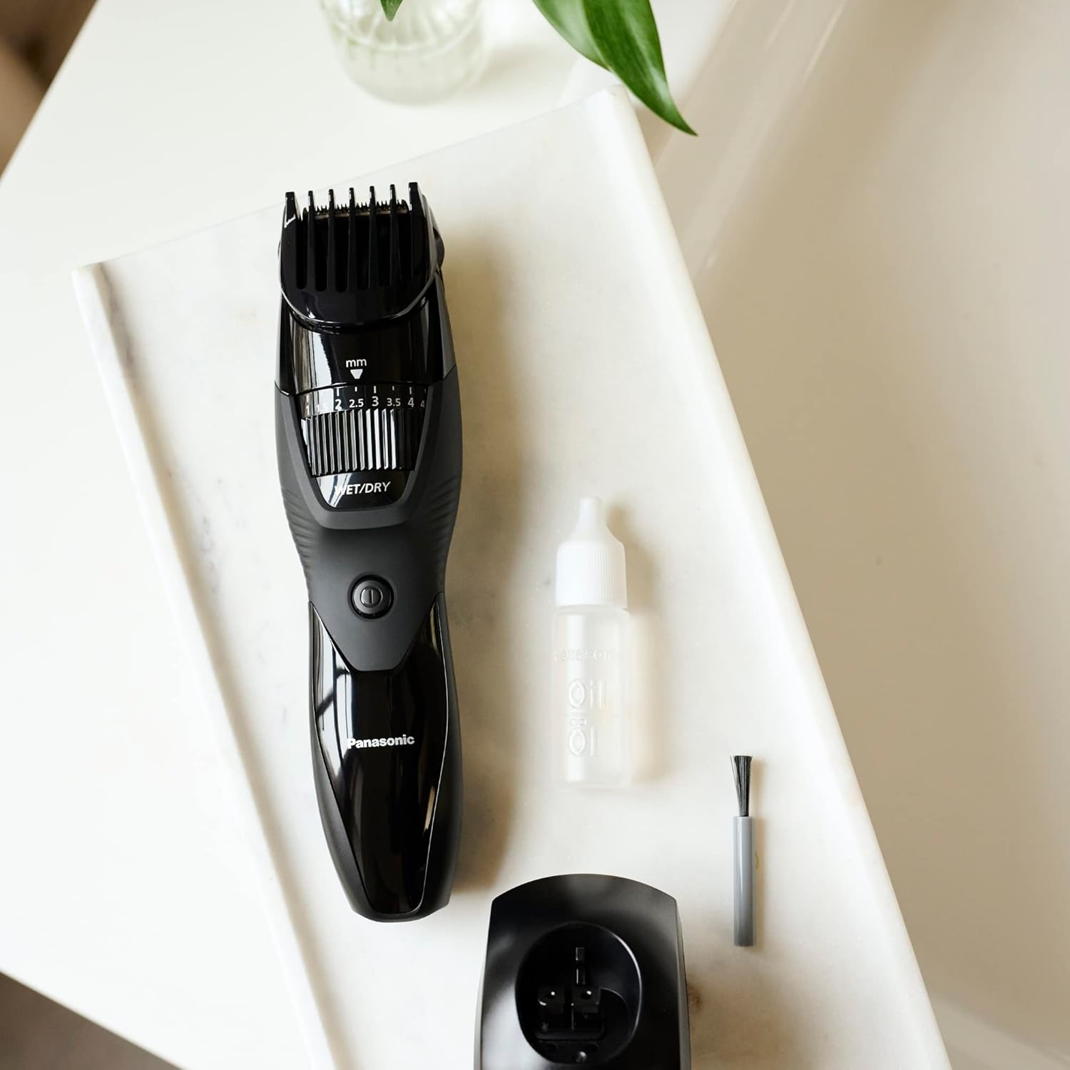 Panasonic Cordless Men's Beard Trimmer With Precision Dial, Adjustable 19 Length Setting, Rechargeable Battery, Washable - ER-GB42-K (Black) image 9
