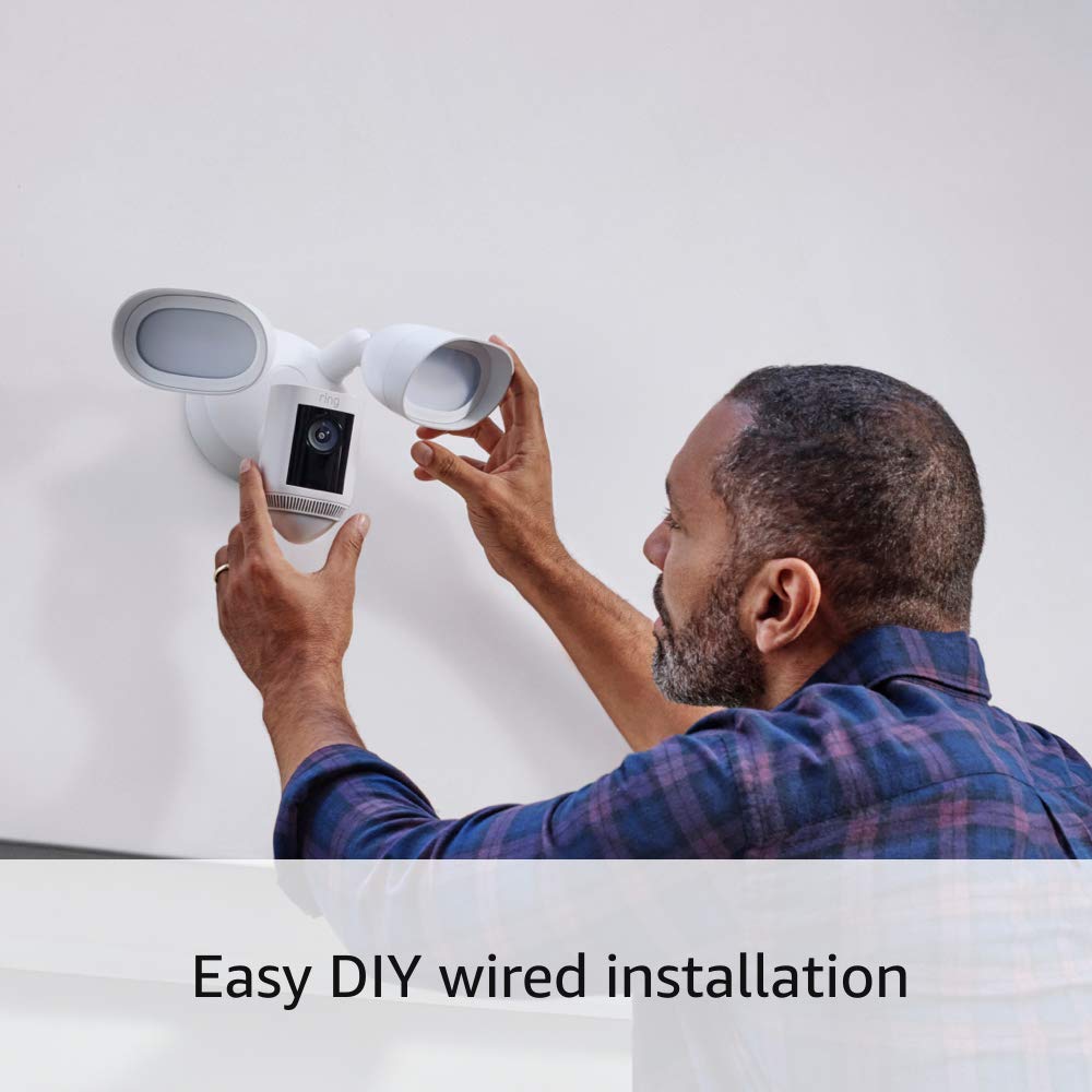 Ring Floodlight Cam Wired Pro with Bird’s Eye View and 3D Motion Detection, White image 6