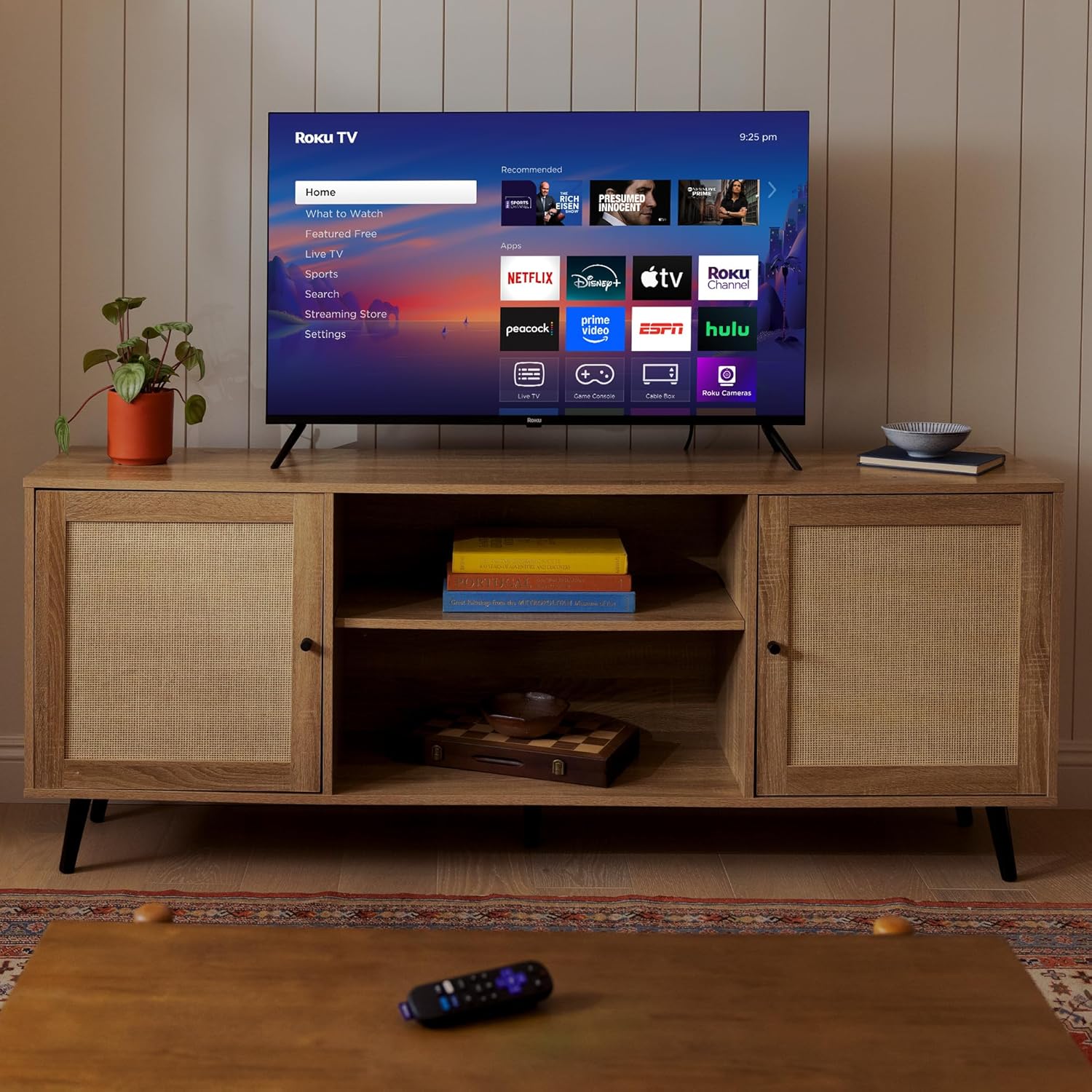Roku Smart TV 2025 – 32-Inch Select Series, 720p HD TV – RokuTV with Voice Remote – Flat Screen LED Television with Wi-Fi for Streaming Live Local News, Sports, Family Entertainment - Amazon Exclusive image 12