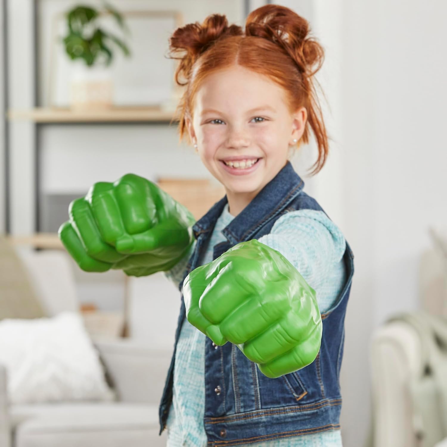 Marvel Hulk Gamma Smash Fists, Soft Foam Role Play Toy, Avengers Super Hero Toys for Kids Ages 5 and Up image 8