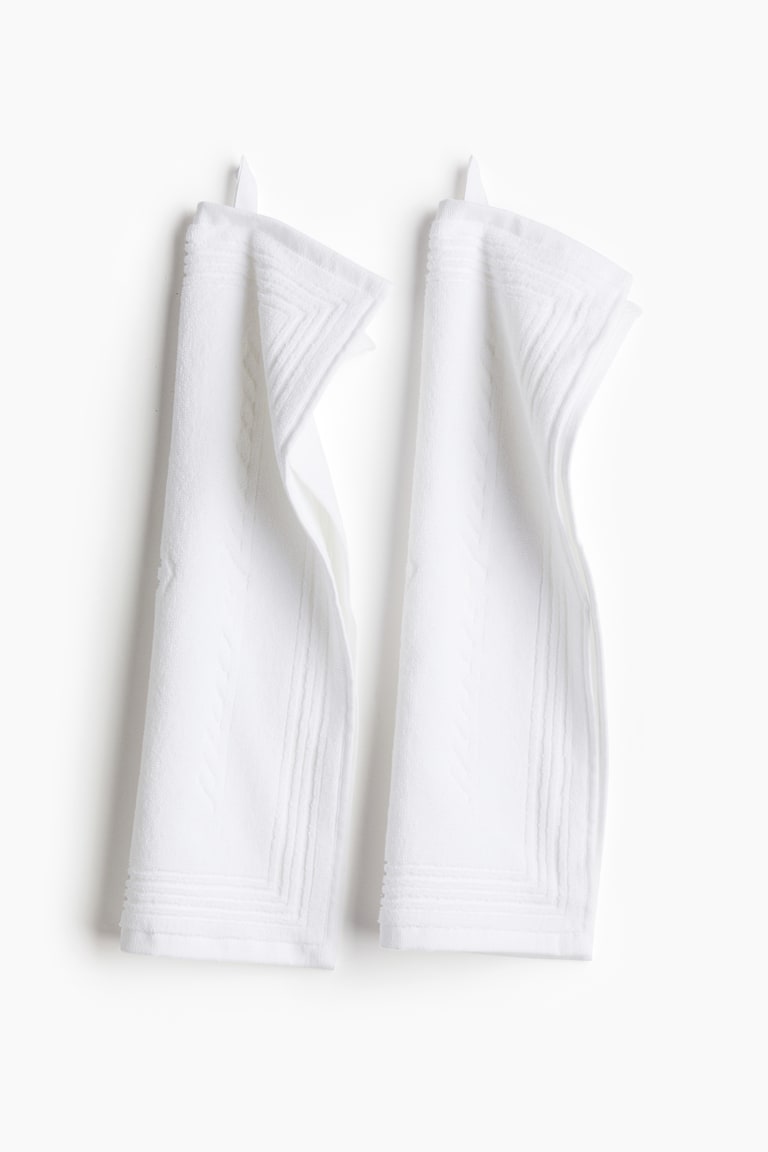 2-pack Small Gym Towels image 2