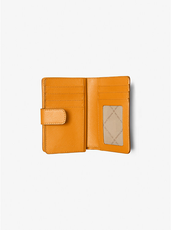 Medium Crossgrain Leather Wallet image 2