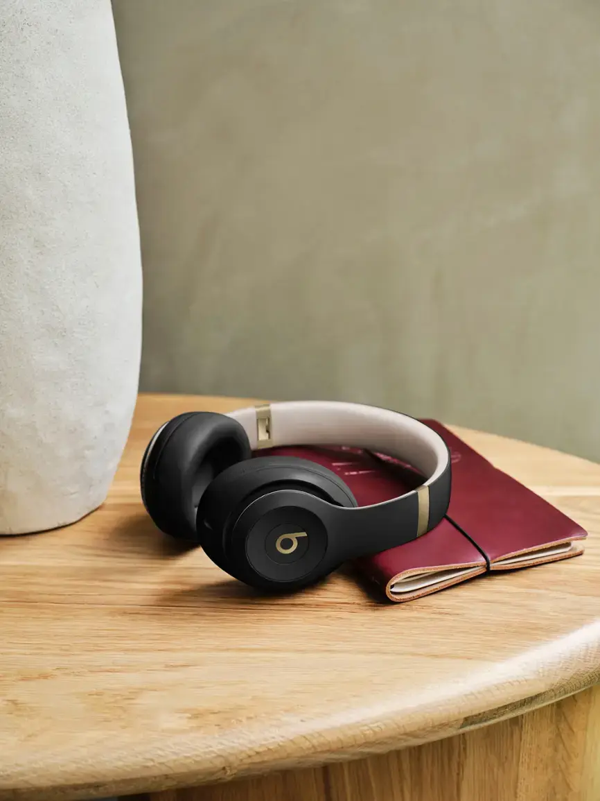 Beats - Studio Pro - Wireless Noise Cancelling Over-the-Ear Headphones - Black & Gold image 8