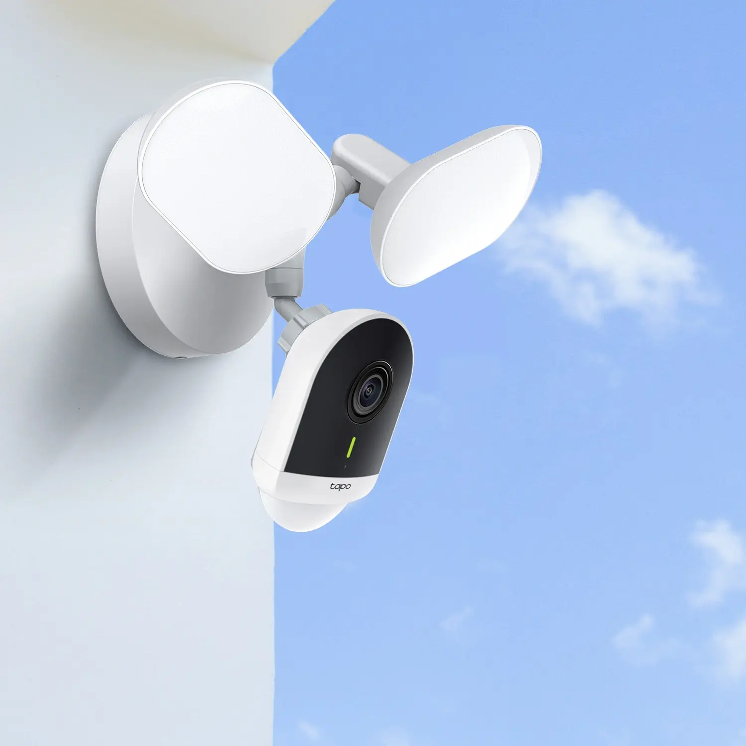 TP-LINK Tapo TC55 Smart Floodlight Security Camera - White Outdoor; 2k Resolution; WiFi Connectivity; AC Hard Wired Powered image 3