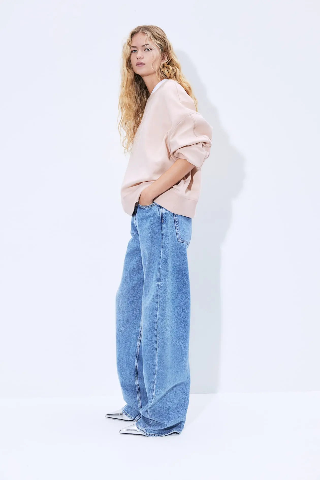 OVERSIZED PRINTED SWEATSHIRT image 4