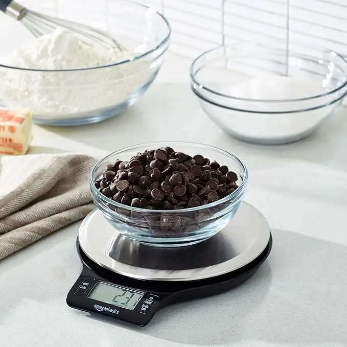 Amazon Basics Digital Kitchen Scale with LCD Display, Batteries Included, Weighs up to 11 pounds, Black and Stainless Steel image 4