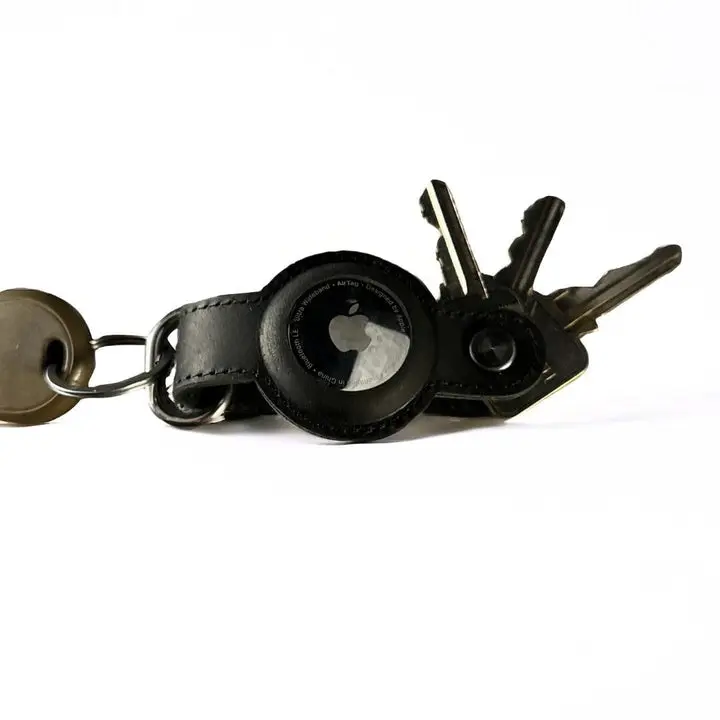 Double Oak Essentials Leather AirTag Key Organizer image