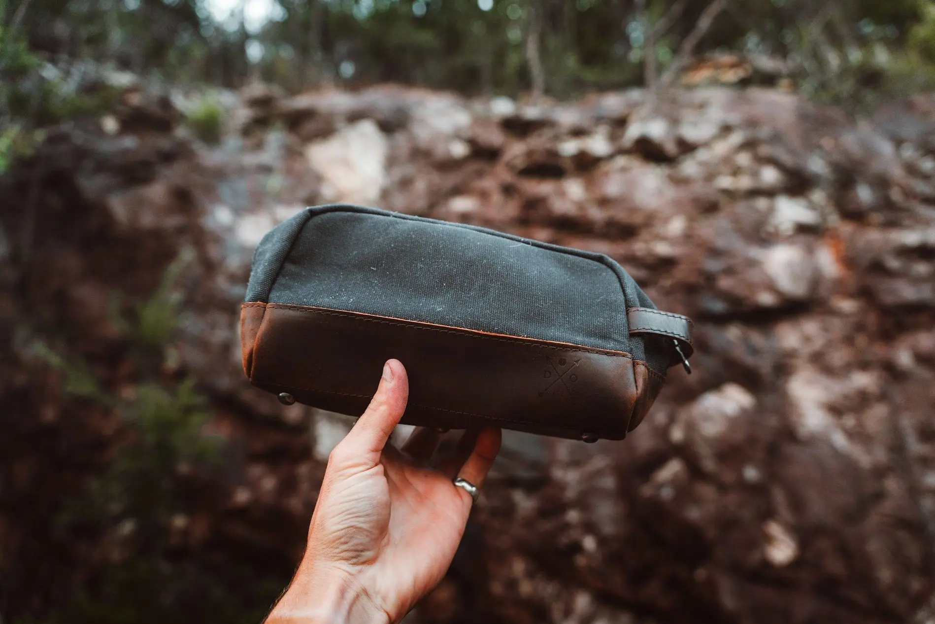 Double Oak Essentials Dopp Kit image 3