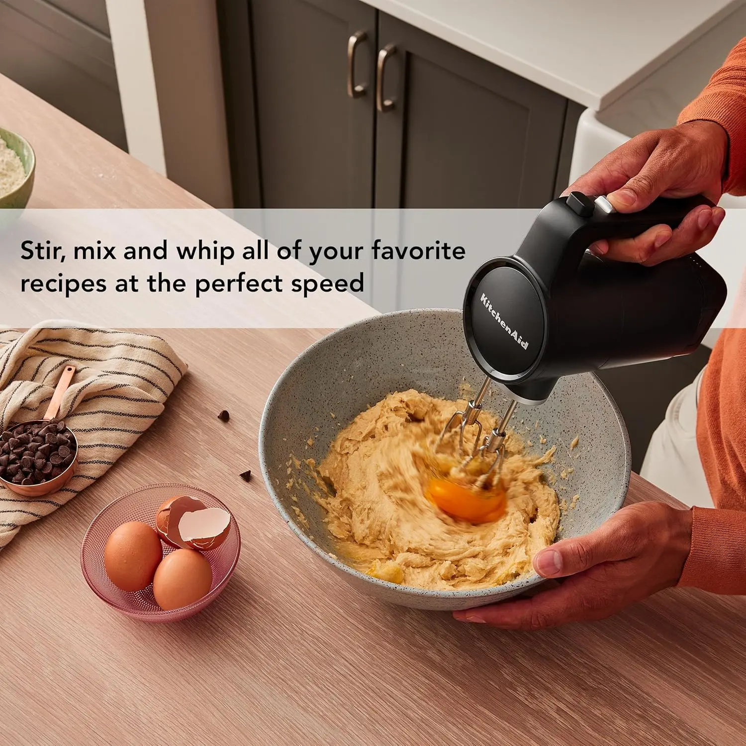 KitchenAid Go™ Cordless Bundle with Hand Mixer, Food Chopper and Kitchen Vacuum - battery included, KBUR131BM image 6
