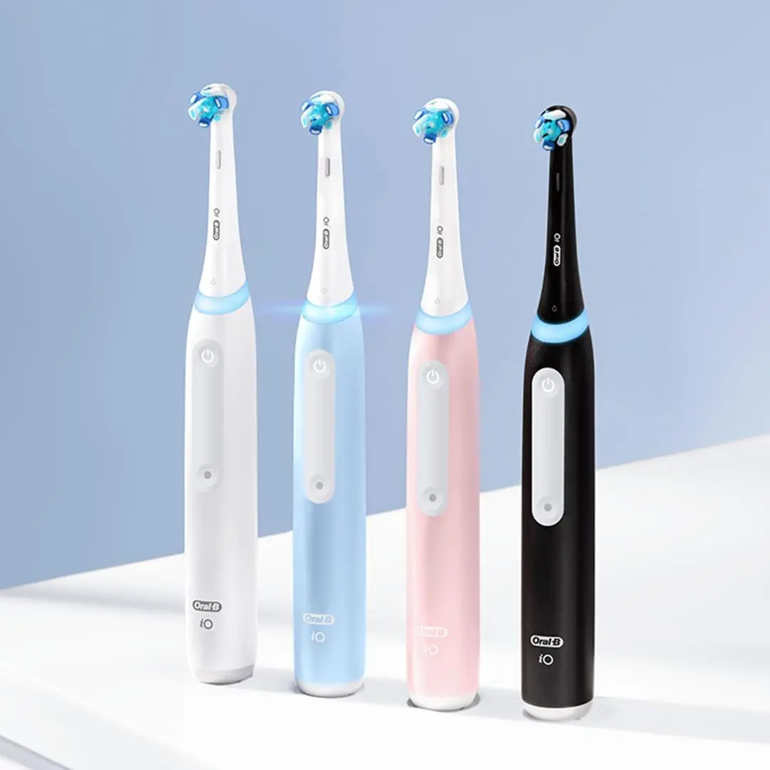 Oral-B iO Deep Clean Rechargeable Electric Powered Toothbrush, Icy Blue with iO Series 3 Limited, 2 Brush Heads and Travel Case - Pressure Sensor to Protect Gums - 3 Cleaning Settings - 2 Minute Timer image 6