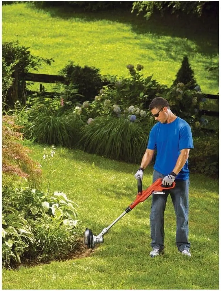 BLACK+DECKER 20V MAX Lithium 12 inch Trimmer/Edger (LST300) image 11