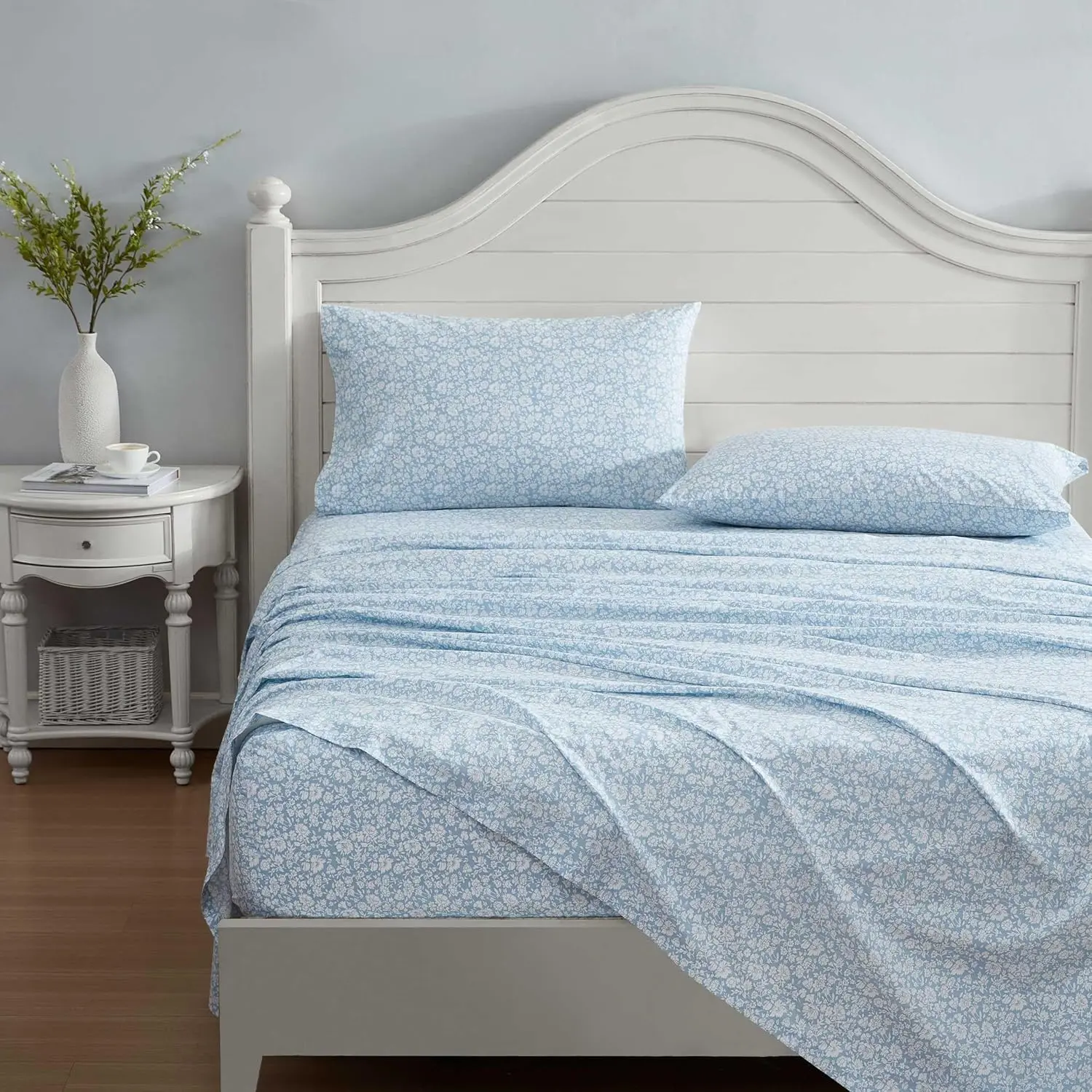 Laura Ashley - Twin Bed Sheets, Cotton Percale Bedding with Matching Pillowcase, Crisp & Cool Bed Set with Deep Pocket, Oeko-Tex Certified, Dorm Essentials (Heirloom Ditzy Blue) image 4