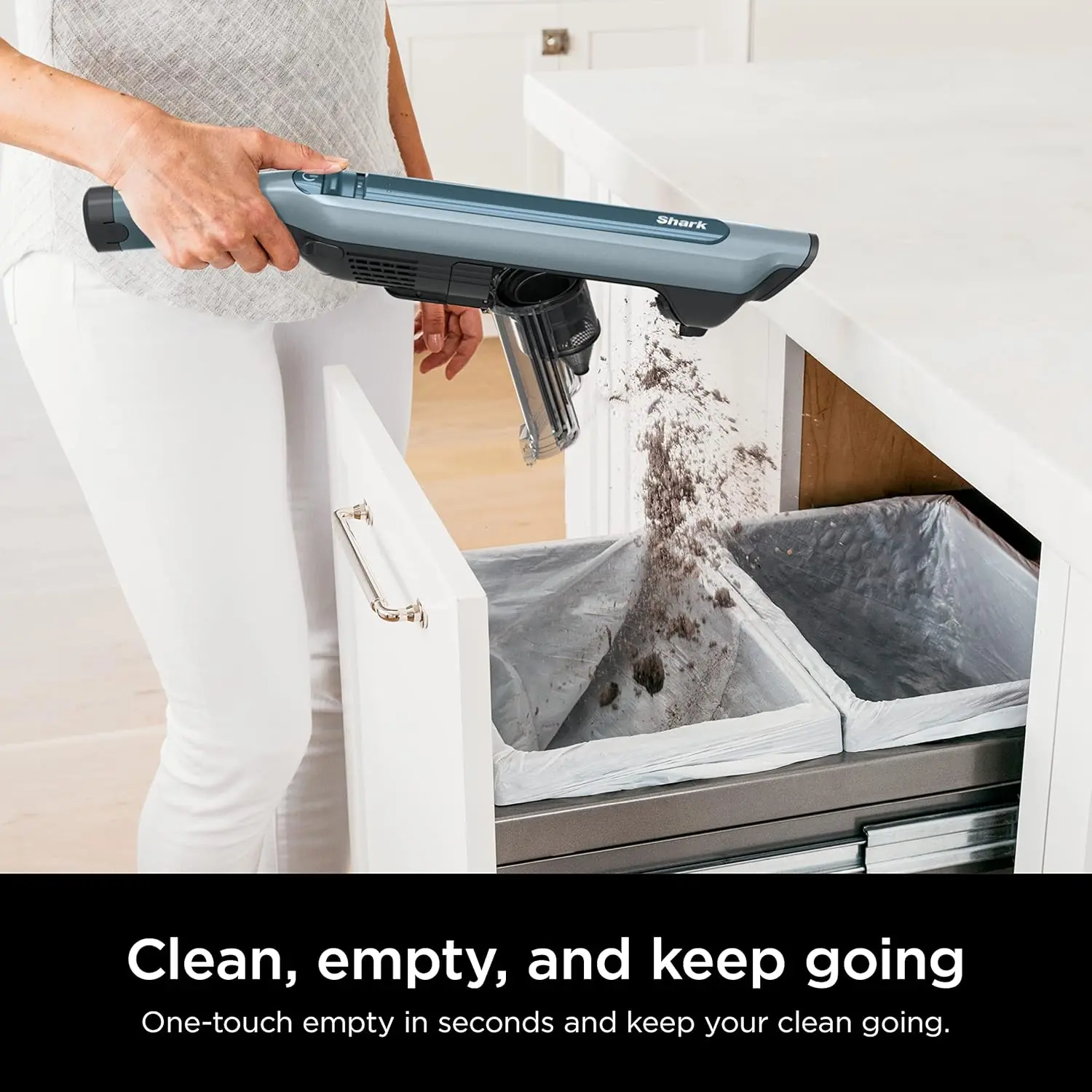 Shark WS642BL WANDVAC System Pet Ultra-Lightweight Powerful Cordless Stick Vacuum with Charging Dock, Blue image 9