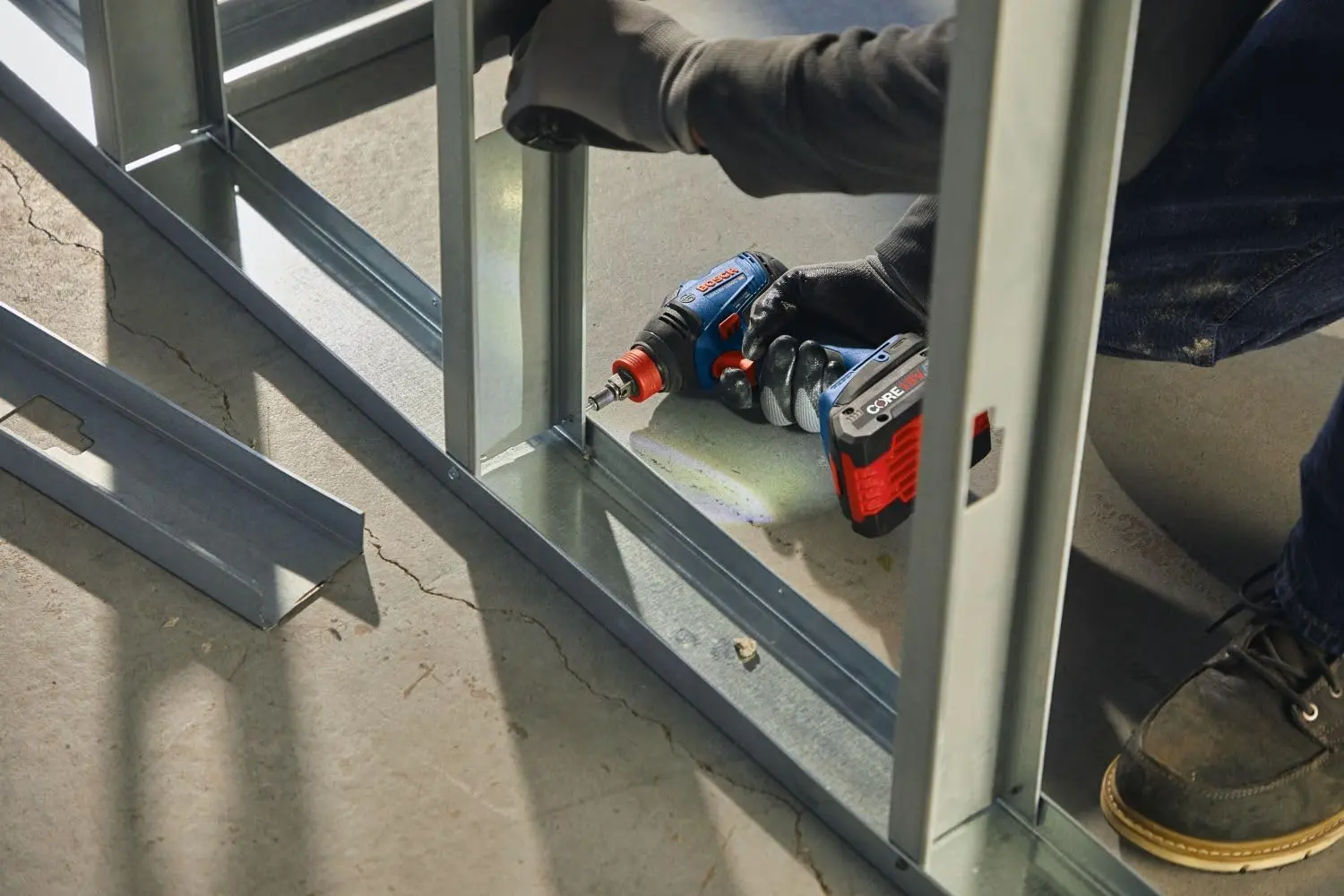 Bosch GDX18V-1860CN 18V Connected-Ready Two-In-One 1/4 In. and 1/2 In. Bit/Socket Impact Driver/Wrench (Bare Tool) image 10