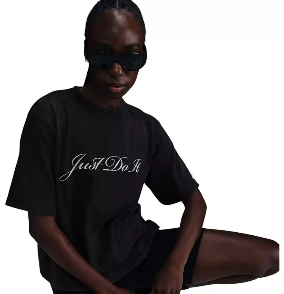 Nike Women's Sportswear T-Shirt image 5