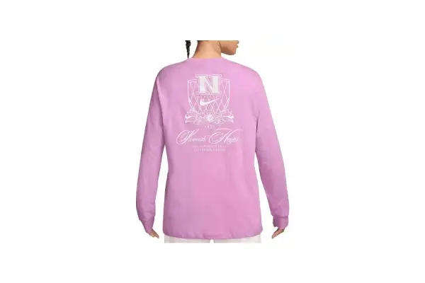 Nike Women's Long-Sleeve Graphic Basketball T-Shirt image